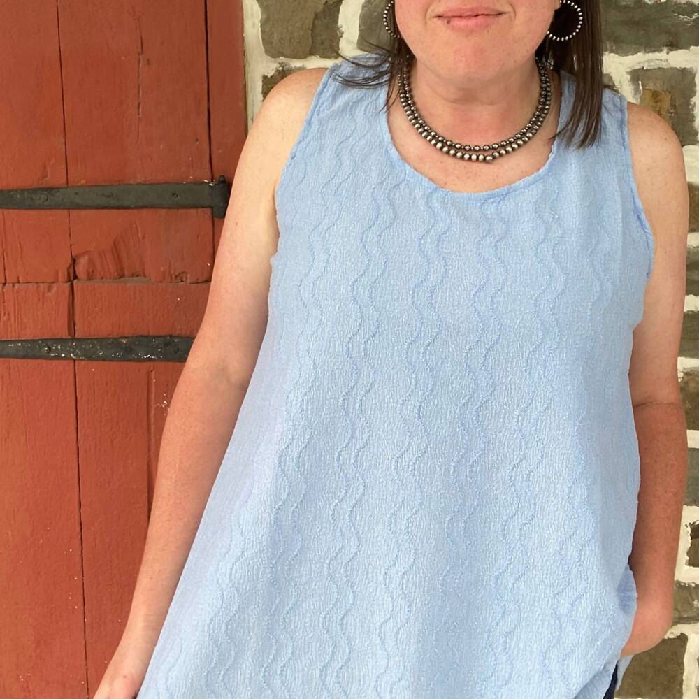 NEW ANDREE BY UNIT textured sleeveless tank blouse in sky blue